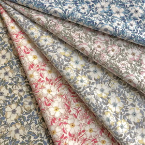 LIBERTY FABRICS リバティプリント 国産タナローン生地(エターナル)＜May Morris＞(メイモリス)【ライトグレー】1229214XE  | 定番柄 | リバティ・ファブリックス正規販売店｜生地の通販メルシー