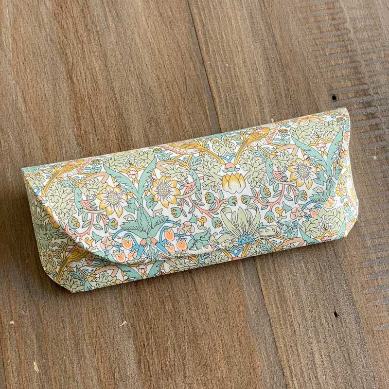 LIBERTY FABRICS リバティプリントを使ったメガネケース