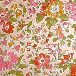 LIBERTY FABRICS リバティプリント シルクサテン生地 インポート(輸入)Belgravia Satin＜Clare  Ricco＞(クレアリッコ)【ピンク地】2323105-A《2023SS BEAUTY AND CHAOS》 | シルク | リバティ ・ファブリックス正規販売店｜生地の通販メルシー