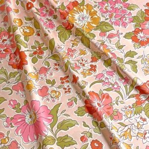 LIBERTY FABRICS リバティプリント シルクサテン生地 インポート(輸入)Belgravia Satin＜Clare  Ricco＞(クレアリッコ)【ピンク地】2323105-A《2023SS BEAUTY AND CHAOS》 | シルク | リバティ ・ファブリックス正規販売店｜生地の通販メルシー