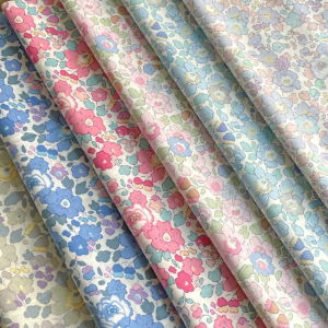 LIBERTY FABRICS リバティプリント 国産タナローン生地＜Betsy