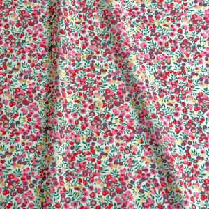 LIBERTY FABRICS リバティプリント 国産タナローン生地＜Wiltshire＞(ウィルトシャー)【ホワイト地×ピンクパープル】3339009P-J24E  | Pearly Christmas 2024 | リバティ・ファブリックス正規販売店｜生地の通販メルシー