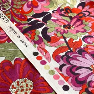 LIBERTY FABRICS リバティプリント・綿シルクローン生地(国産