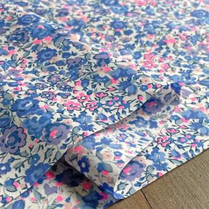 LIBERTY FABRICS リバティプリント 国産タナローン生地【2024SS Neon Liberty ネオンリバティ】＜Emma and  Georgina＞(エマ・アンド・ジョージーナ)【ピンクネオン×ブルー】3631251N-J24A | 2024年春夏追加柄(Neon Liberty)  | リバティ・ファブリックス正規販売店｜生地の ...