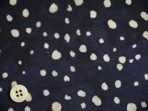 LIBERTY FABRICS リバティプリント・国産キュプラコットンカルゼ生地＜Melanie Atai＞(メラニー・アタイ)3632176-J17A  | キュプラコットンカルゼ | リバティ・ファブリックス正規販売店｜生地の通販メルシー