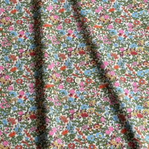 LIBERTY FABRICS リバティプリント イタリア製タナローン生地＜Babingdon＞(バビンドン)【オフホワイト地】3634236-24AU《2024AW  The Curated Floral》 | 2024年秋冬柄(The Curated Floral) | リバティ・ファブリックス正規販売店｜生地 の通販メルシー