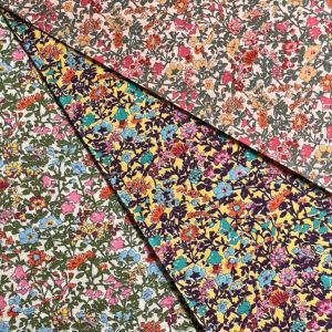 LIBERTY FABRICS リバティプリント イタリア製タナローン生地＜Babingdon＞(バビンドン)【オフホワイト地】3634236-24AU《2024AW  The Curated Floral》 | 2024年秋冬柄(The Curated Floral) | リバティ・ファブリックス正規販売店｜生地 の通販メルシー