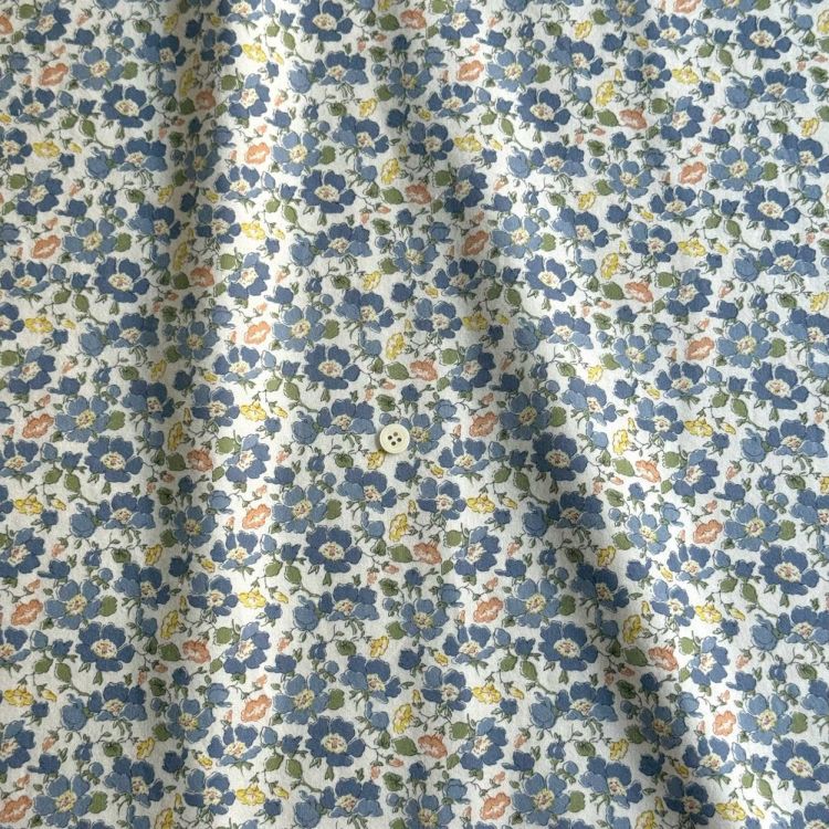 LIBERTY FABRICS リバティプリント コットンフランネル生地＜Mrs