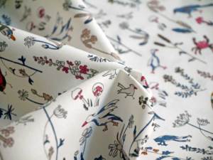 マデリン LIBERTY FABRICS リバティプリント 国産ピカデリーポプリン生地