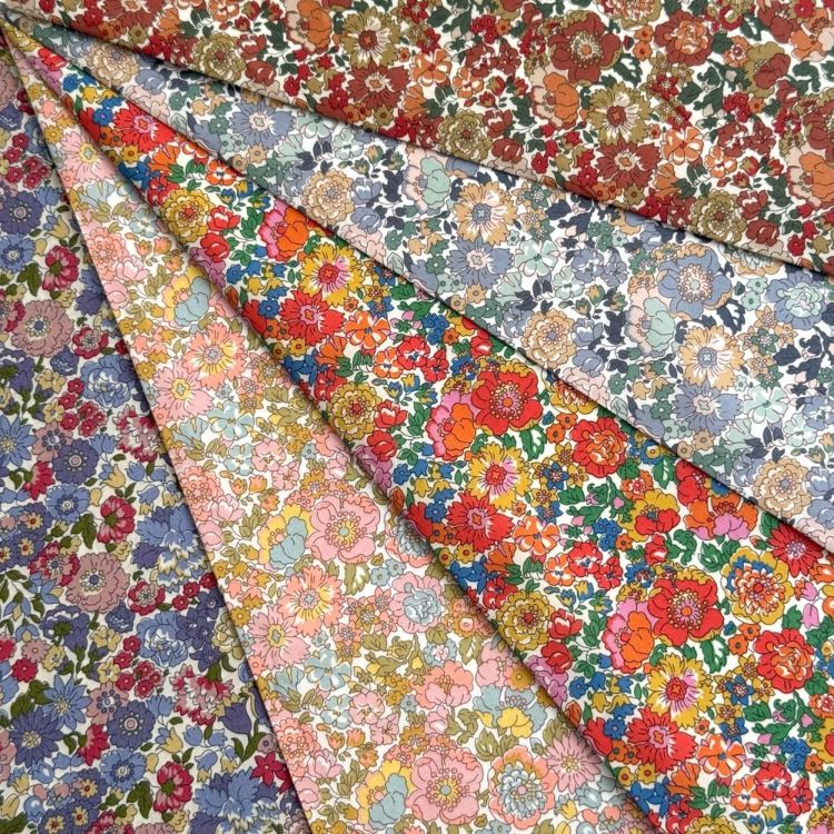 の*ぶ様 ★夏売り★　【アメリカ古着◆LIBERTY】　マルチパターン◎ オーバ LIBERTY FABRICS リバティプリント イタリア製タナローン生地