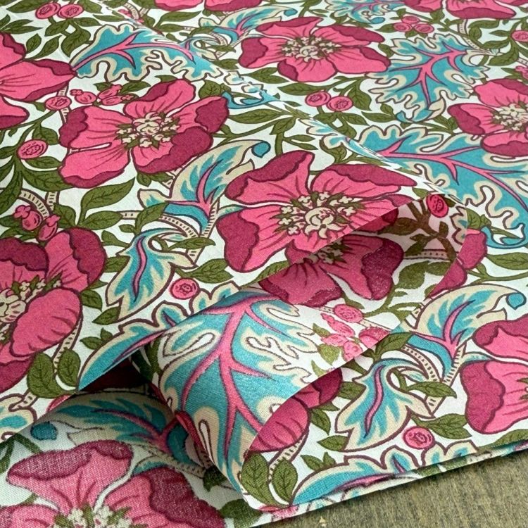 リバティ　タナローン エンツォアントニオ/ミリーフランチェスカ LIBERTY. LIBERTY FABRICS リバティプリント イタリア製