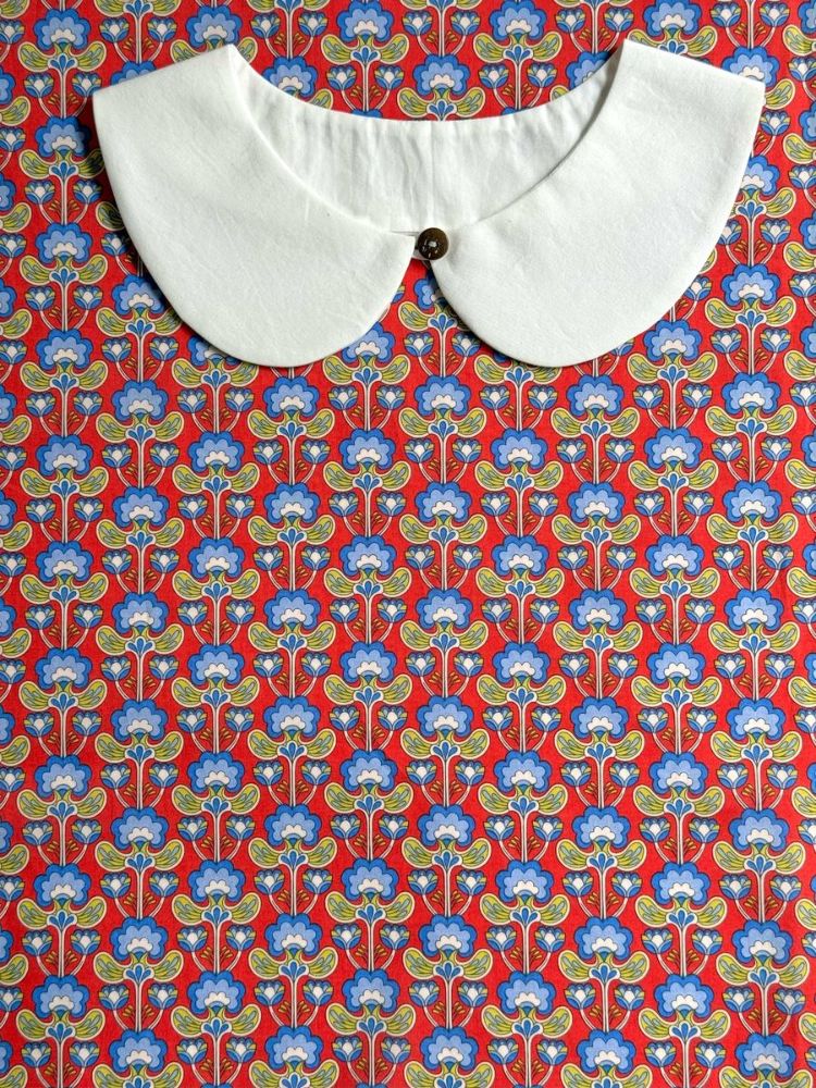 LIBERTY FABRICS リバティプリント イタリア製タナローン生地＜Peacock