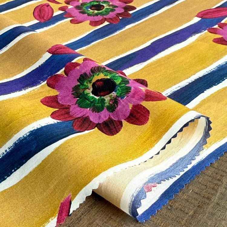 LIBERTY FABRICS リバティプリント イタリア製タナローン生地＜Beau