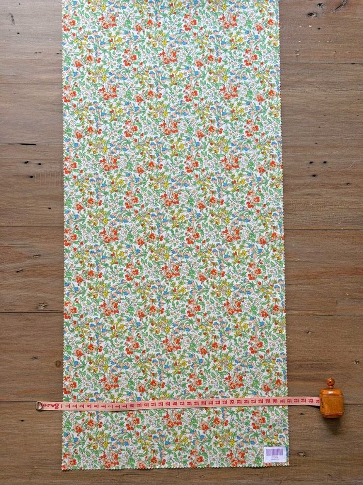 LIBERTY FABRICS リバティプリント イタリア製タナローン生地＜Nazanin