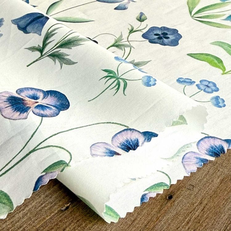 LIBERTY FABRICS リバティプリント イタリア製タナローン生地＜Floral