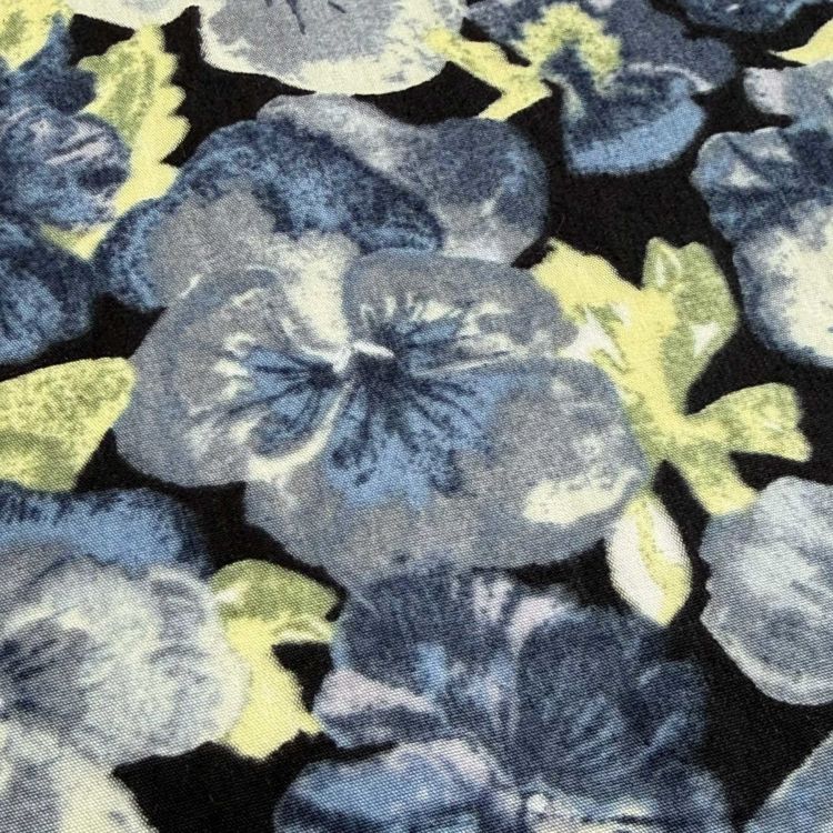 LIBERTY FABRICS リバティプリント 国産イズリントン・ブロード生地(綿