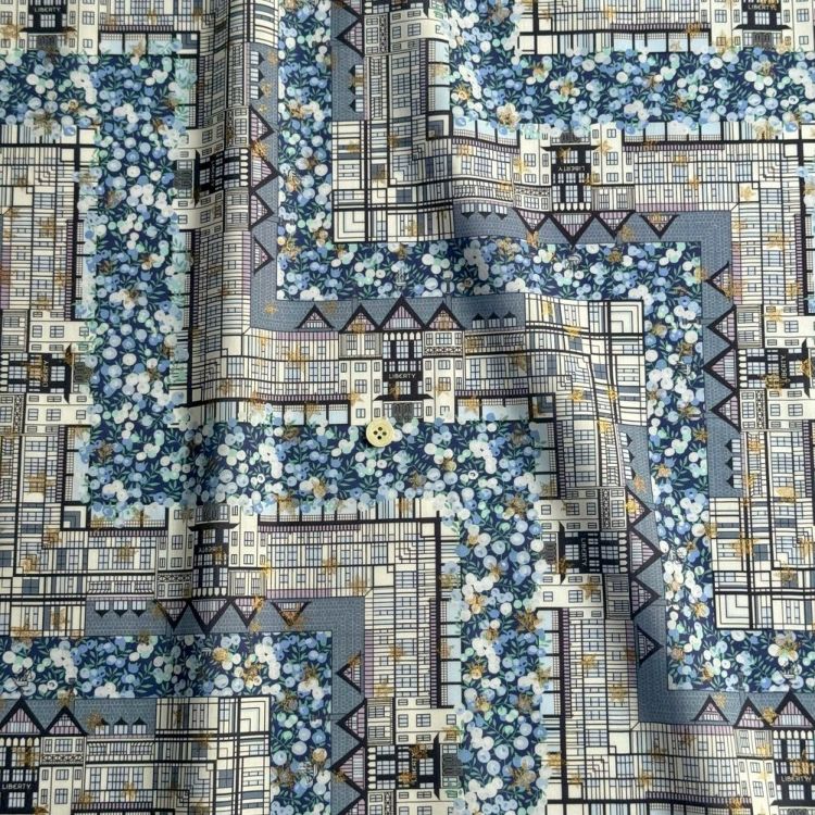 LIBERTY FABRICS リバティプリント 国産タナローン生地＜Tudor Berry