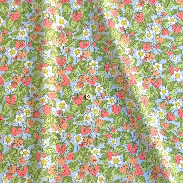 いちご様(6点)アレキサンダーヘンリー、ロラライハリス、リバティ他 LIBERTY FABRICS リバティプリント イタリア製タナローン生地