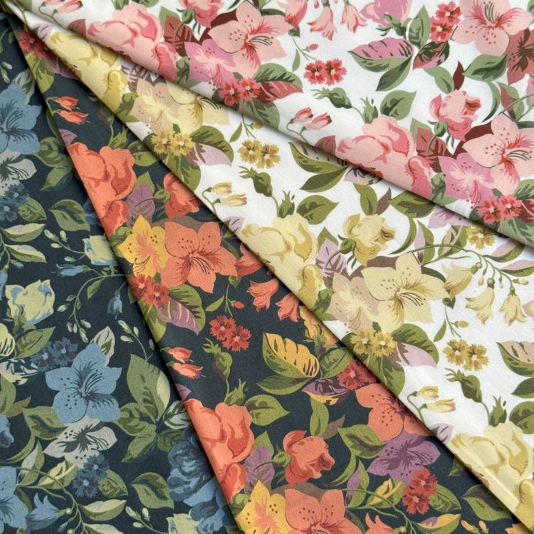 【希少・廃盤】クラブツリー&イヴリン　リリーラグジュアリーハート　まとめ売り LIBERTY FABRICS リバティプリント イタリア製タナローン生地＜Lily