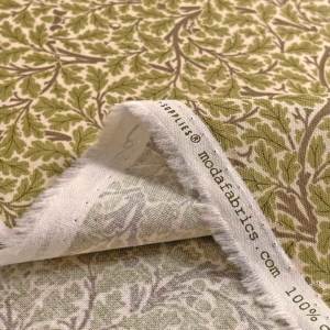 moda fabrics(モダ・ファブリックス)William Morris ウィリアムモリス シーチング生地＜ACORN＞（エイコーン）PORCELAIN  ポーセリン 8376-11 | William Morris(moda fabric) | リバティ・ファブリックス正規販売店｜生地の通販メルシー