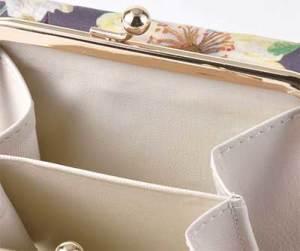 LIBERTY FABRICS リバティプリントを使ったがま口ミニウォレット LIBERTY FABRICS リバティプリントを使ったがま口ミニウォレット