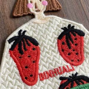 ビッグガールワッペン 縫付ワッペン 刺繍[デコ/アップリケ