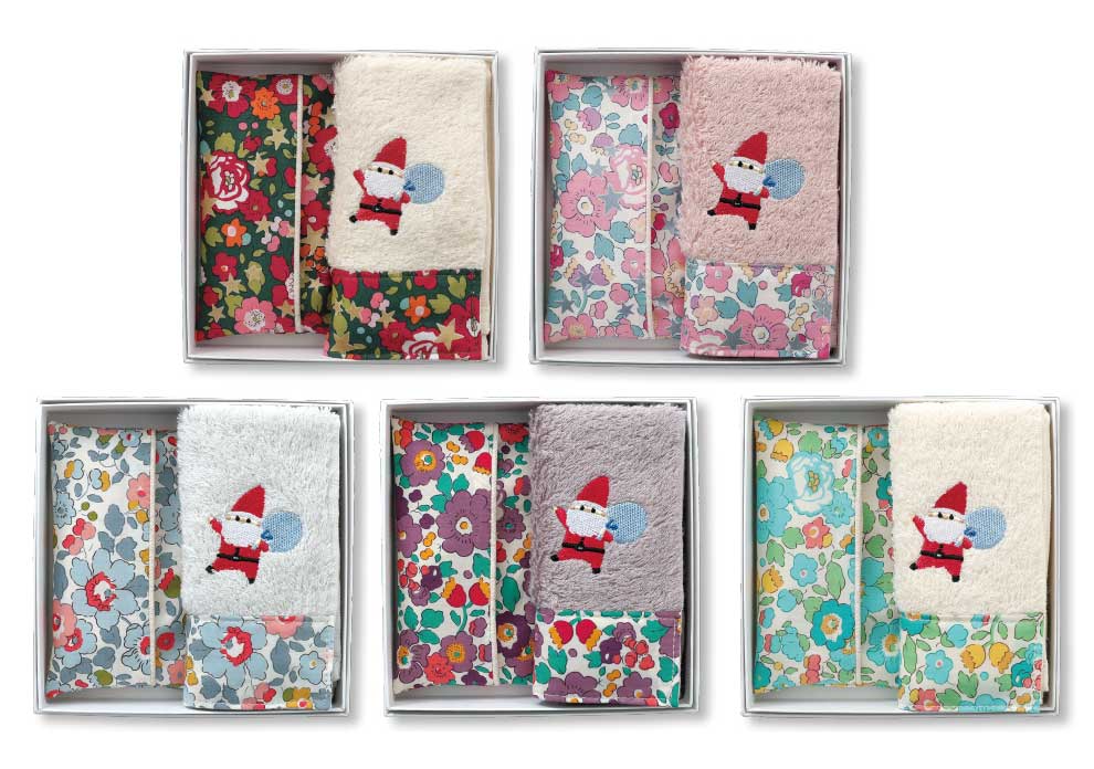 LIBERTY FABRICS リバティプリントを使ったサンタ刺繍クリスマスギフト