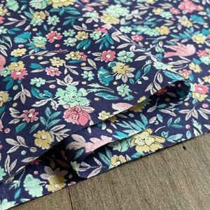 LIBERTY FABRICS リバティプリント 国産タナローン生地(エターナル)＜Birdsong＞(バードソング)【ネイビー地】DC28995YE  | タナローン（国産） | リバティ・ファブリックス正規販売店｜生地の通販メルシー