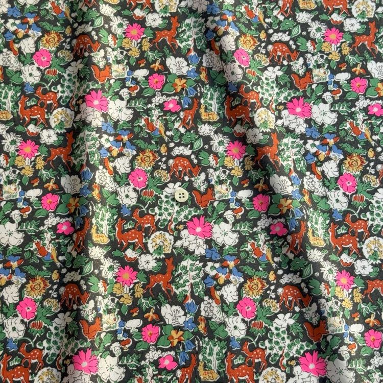 RioFerdinand'02WCナイジェリア戦直後サイン入りフラッグ RioFerdinand'02WCナイジェリア戦直後サイン入りフラッグ