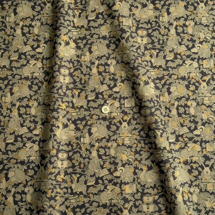 リバティ タナローン Puff(黒地にベージュ) LIBERTY FABRICS リバティプリント 国産タナローン生地＜Starry