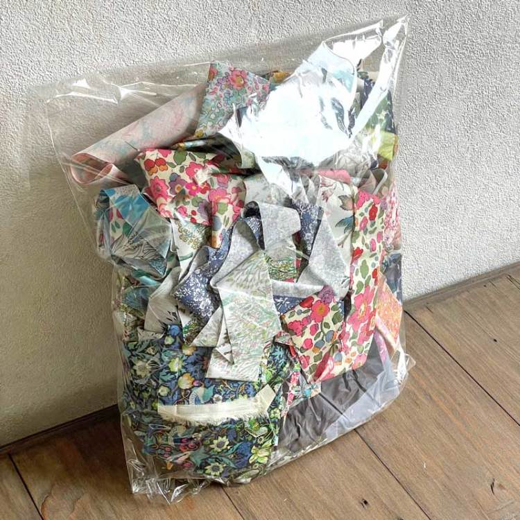 リバティ生地使用 4点セット LIBERTY FABRICS リバティプリントお試しセット・タナローン生地