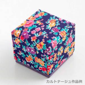 LIBERTY FABRICS リバティプリントを使ったファブリックデコシート