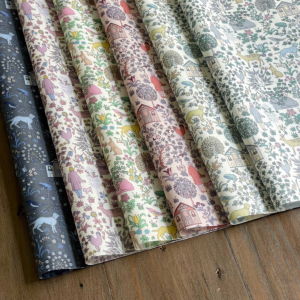 LIBERTY FABRICS リバティプリント 国産つや消しラミネート生地