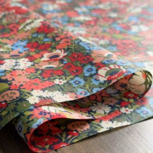 LIBERTY FABRICS リバティプリント 国産つや消しラミネート(ビニール