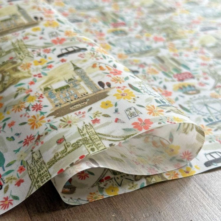 LIBERTY FABRICS リバティプリント 国産つや消しラミネート(ビニール