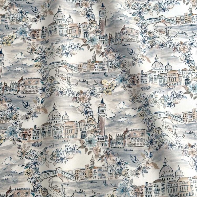 LIBERTY FABRICS リバティプリント イタリア製つや消しラミネート