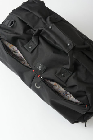 LIBERTY FABRICS リバティプリントを使ったTROTダッフルキャリー