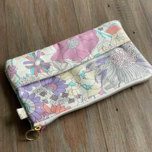 LIBERTYリバティプリントを使ったラウンドフラットポーチ RFlat-Pouch