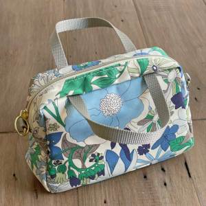 LIBERTY FABRICS リバティプリントを使ったショルダーポーチ Shoulder