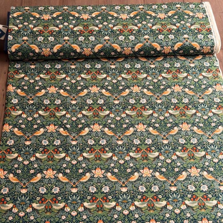 V&A William Morris ウィリアムモリス シーチング生地＜Strawberry