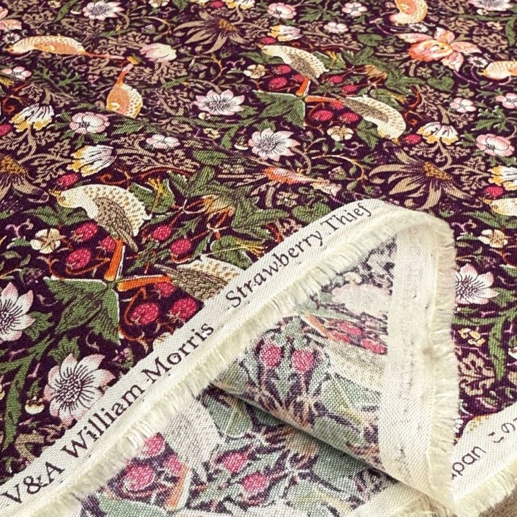 V&A William Morris ウィリアムモリス シーチング生地＜Strawberry