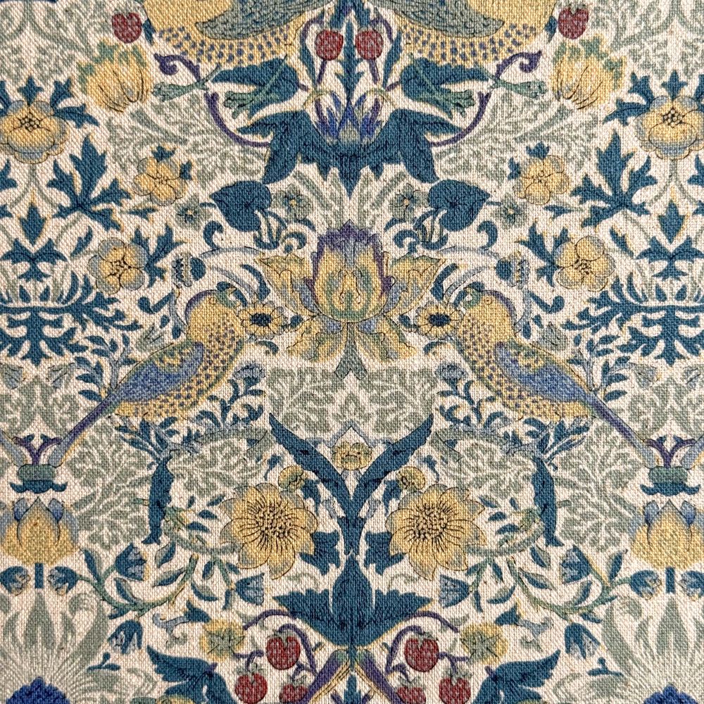 V&A William Morris ウィリアムモリス 綿麻キャンバス生地＜Strawberry