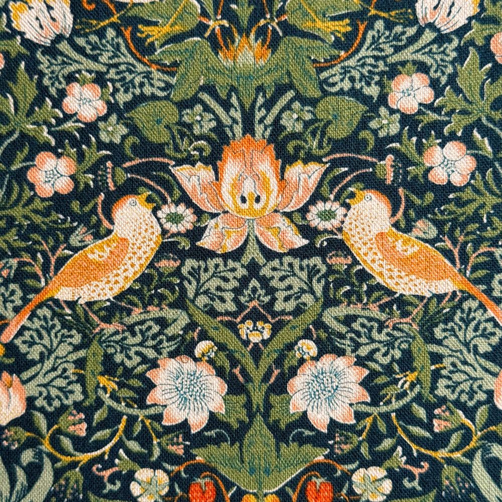 V&A William Morris ウィリアムモリス 綿麻キャンバス生地＜Strawberry