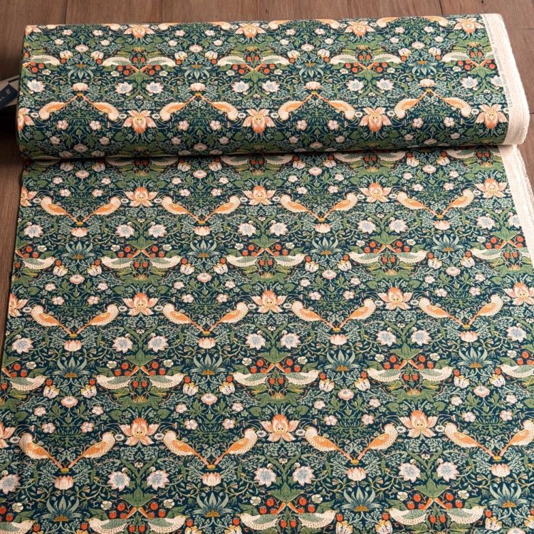 V&A William Morris ウィリアムモリス 綿麻キャンバス生地＜Strawberry
