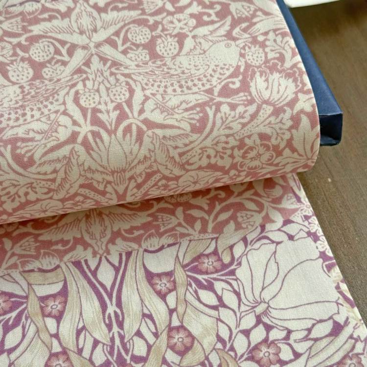 V&A William Morris ウィリアムモリス ブロード生地＜Morris Collage