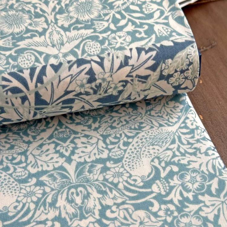 V&A William Morris ウィリアムモリス ブロード生地＜Morris Collage
