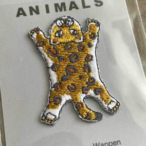 刺繍Tシャツ 3D刺繍 レオパード 豹 もこもこ ワッペン org.jpg